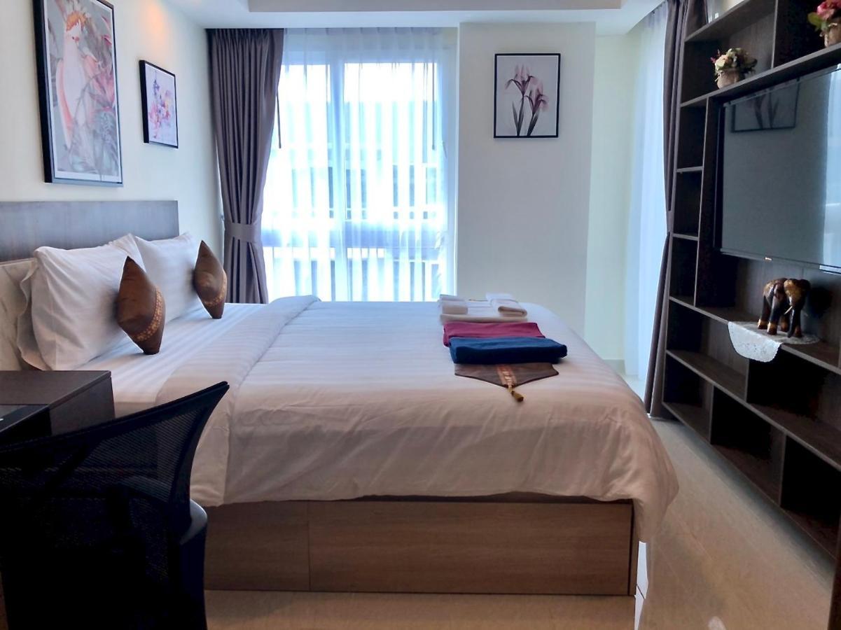 Luxury Business Suits In Grand Avenue By Pattaya City Estates Exterior photo