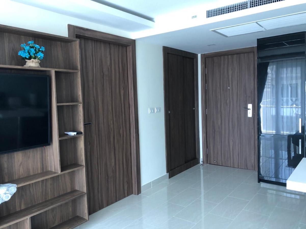 Luxury Business Suits In Grand Avenue By Pattaya City Estates Exterior photo