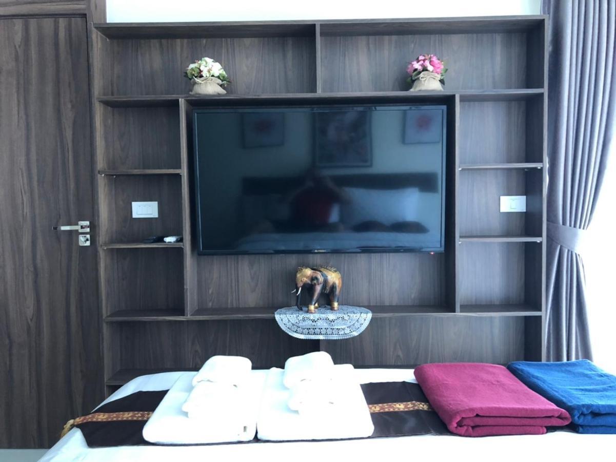 Luxury Business Suits In Grand Avenue By Pattaya City Estates Exterior photo